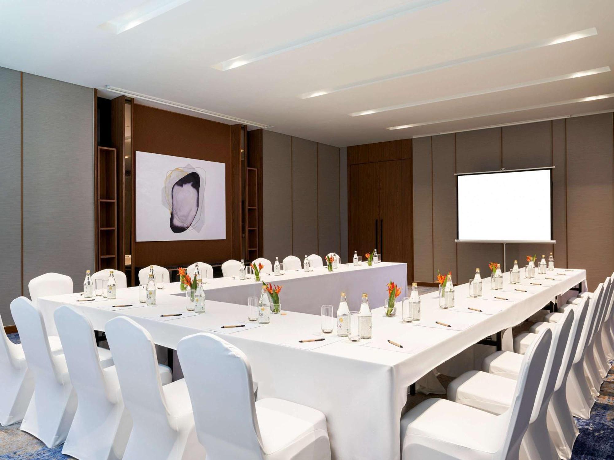 Mövenpick Villas&Residences Phu Quoc Exterior foto Meeting room